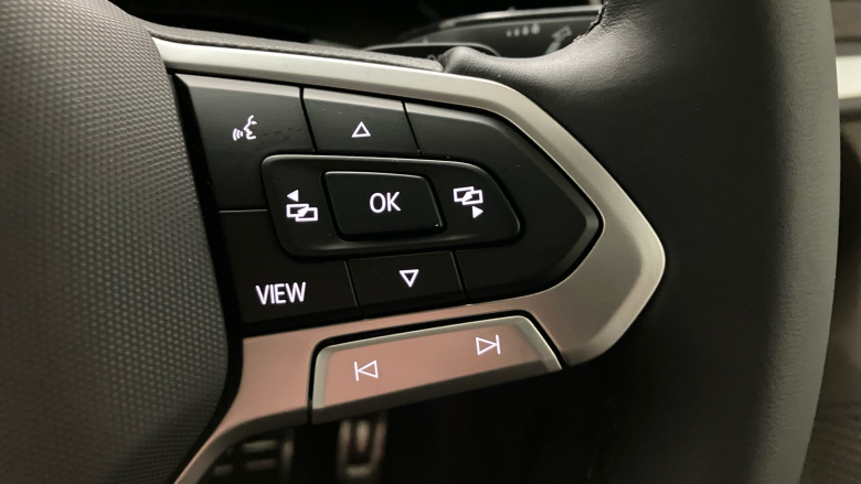 Volkswagen Multivan 2.0 TDI Style 5dr LWB DSG Diesel Estate